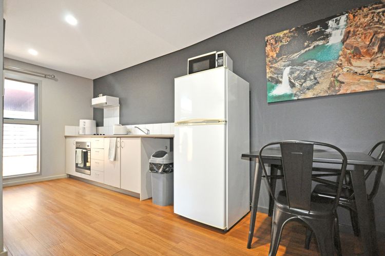 Substantial Studio 1×1