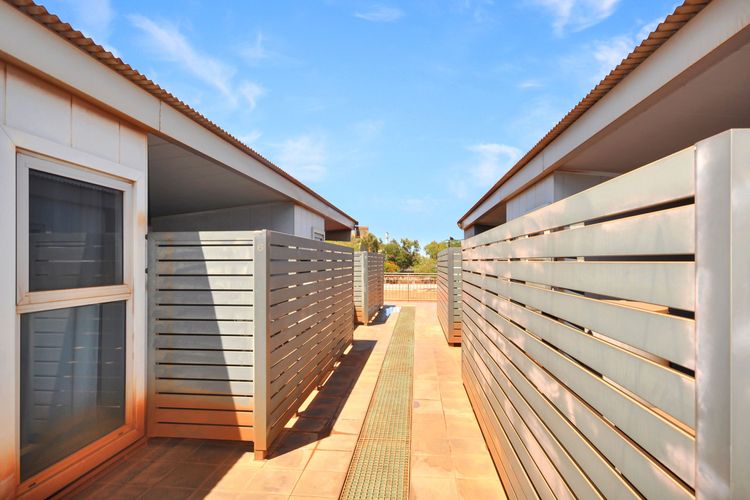 Substantial Studio 1×1