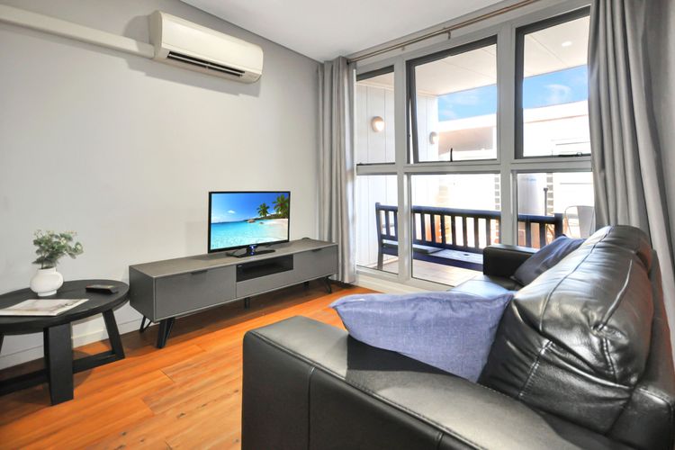 Substantial Studio 1×1