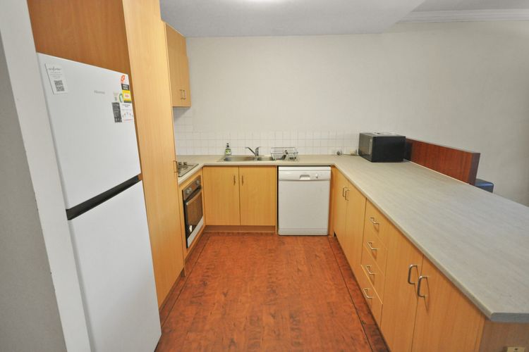 Ample Anderson Ground Level 2×1