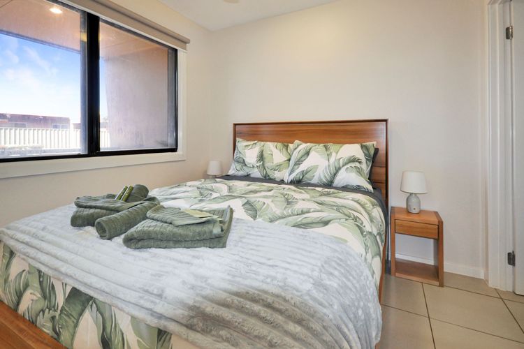 Cozy Kingsmill – 3×3 – 8/9 Kingsmill St