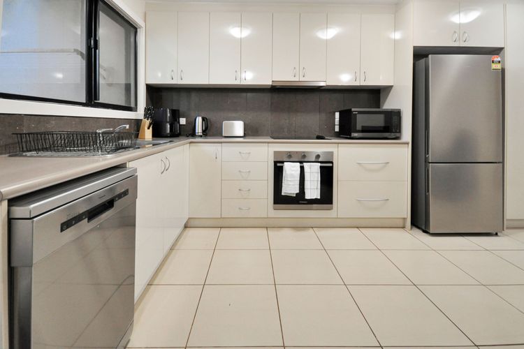 Cozy Kingsmill – 3×3 – 8/9 Kingsmill St