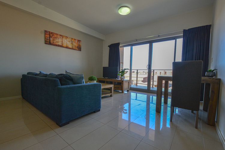 Edacious Edgar Modern 1×1