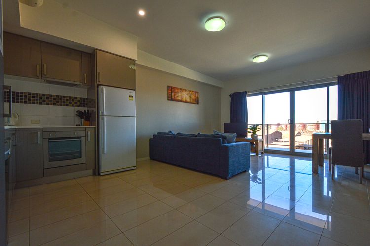 Edacious Edgar Modern 1×1