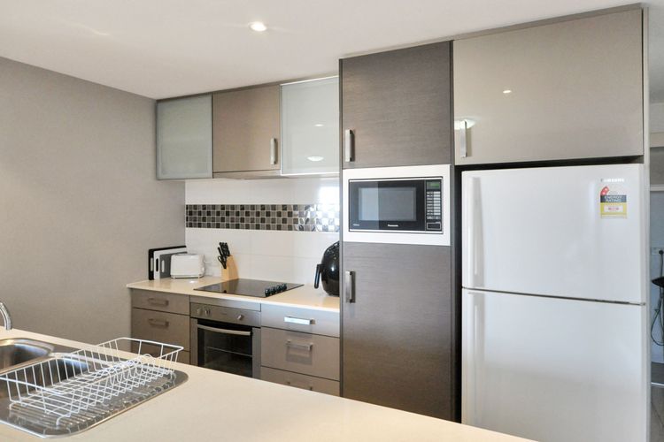 Elated Edgar 2×1 Close to CBD