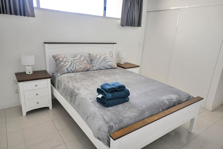 Elated Edgar 2×1 Close to CBD