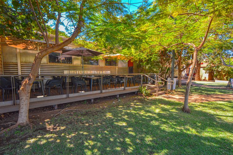 Elated Edgar 2×1 Close to CBD