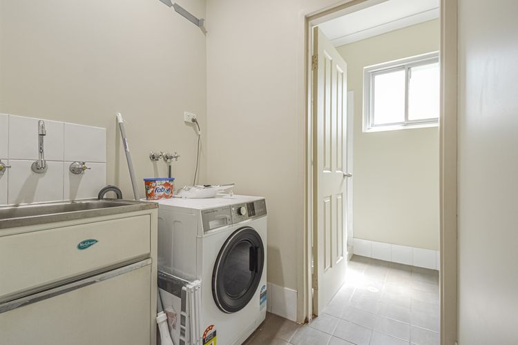 Terrific Townhouse 3×2 in CBD