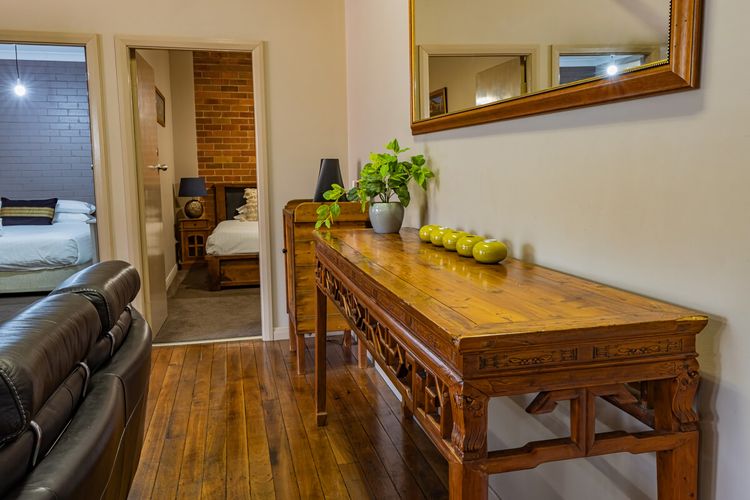 Newcastle Modern CBD Apartment