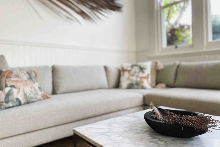 Luxury 6-8 seater lounge