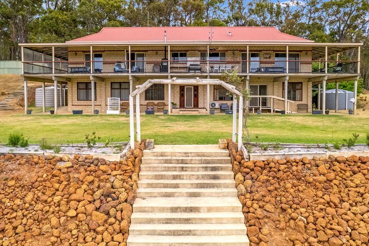 Nannup Ponds Top Floor Home