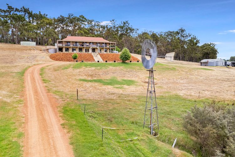Nannup Ponds Top Floor Home