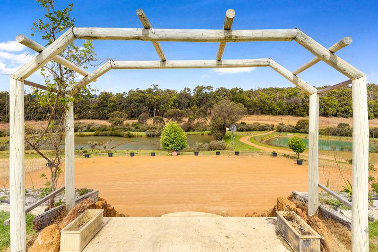 Nannup Ponds Top Floor Home