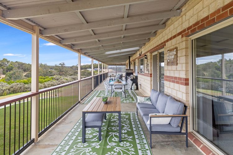 Nannup Ponds Top Floor Home