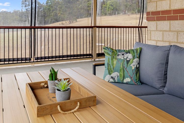 Nannup Ponds Top Floor Home