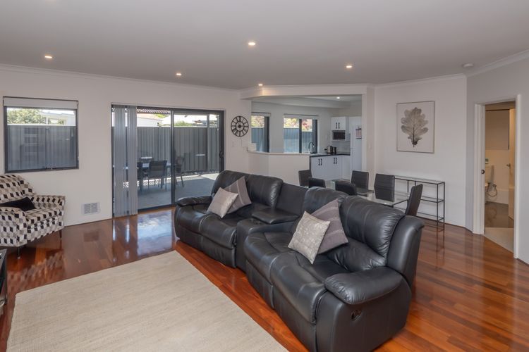 Hollow Beach House – Bunbury