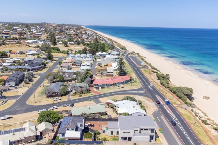 Hollow Beach House – Bunbury