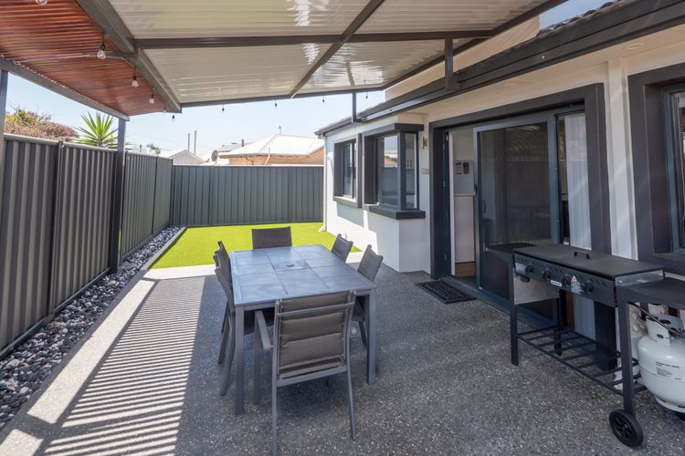 Hollow Beach House – Bunbury