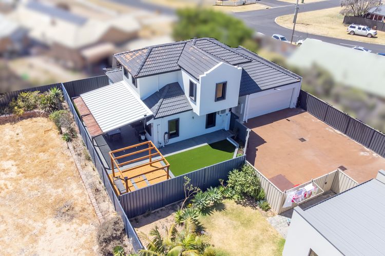 Hollow Beach House – Bunbury