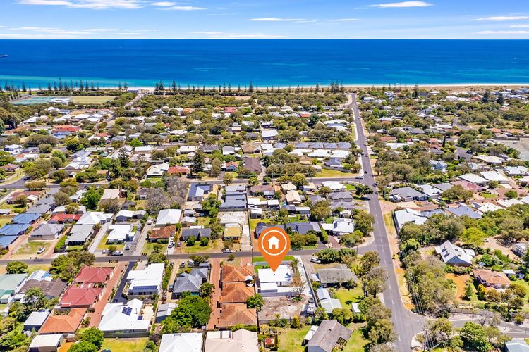 Fairbairn Family Beach Bungalow