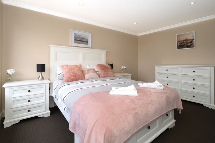 Ocean View Executive Apartment 2