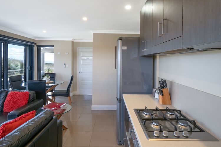 Ocean View Executive Apartment 4