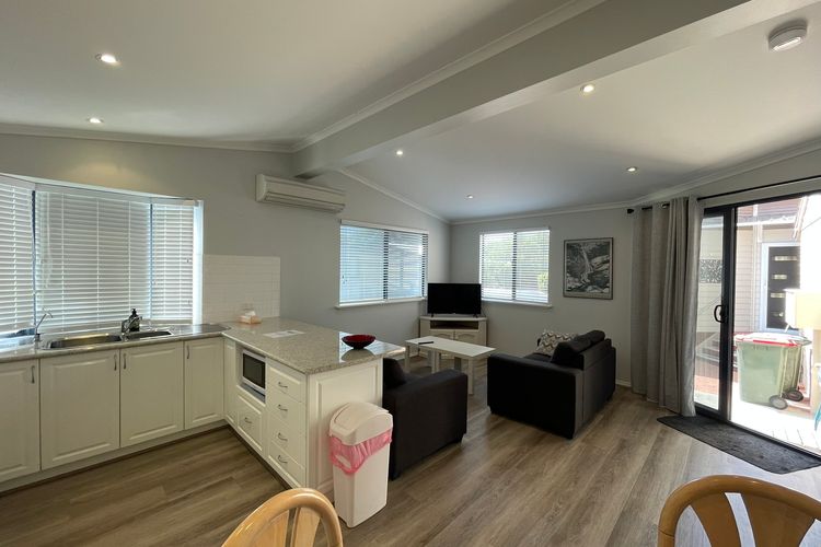 Budgie Smuggler – Cabin 96 GBHP