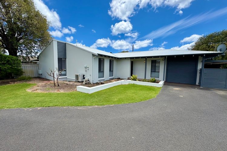 Beachside Escape – Broadwater