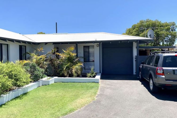 Beachside Escape – Broadwater