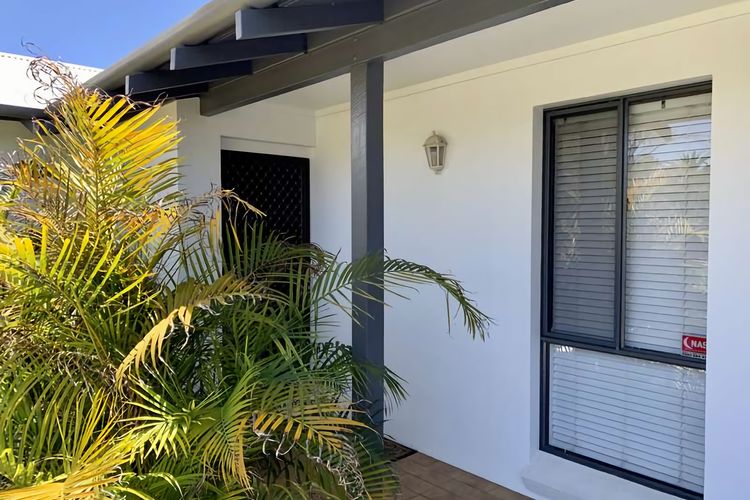 Beachside Escape – Broadwater