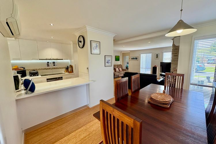 Beachside Escape – Broadwater