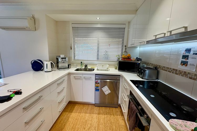 Beachside Escape – Broadwater