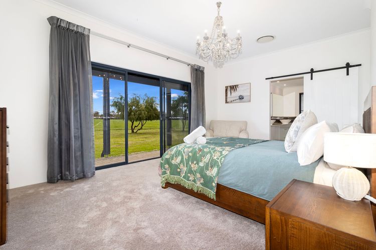 Farm View Retreat
