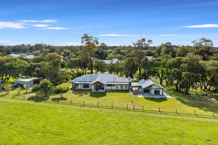 Farm View Retreat