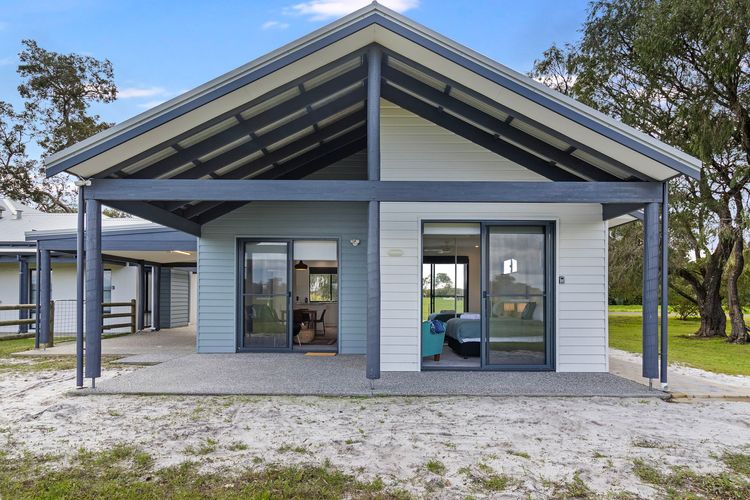 Farm View Retreat