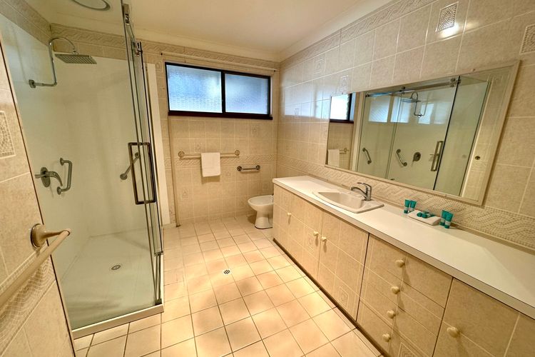 Bignell Family Home-Stay