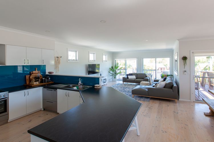 Sunny Shores Family Retreat