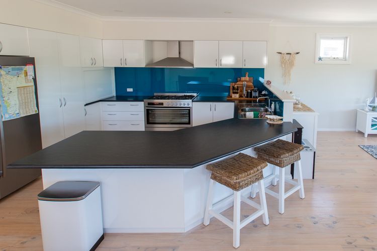 Sunny Shores Family Retreat