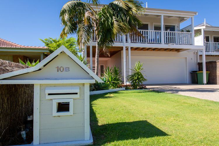 Sunny Shores Family Retreat