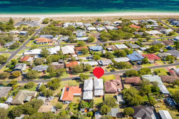 Sunny Shores Family Retreat