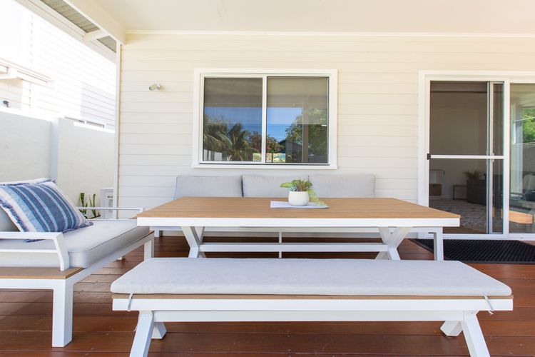 Sunny Shores Family Retreat