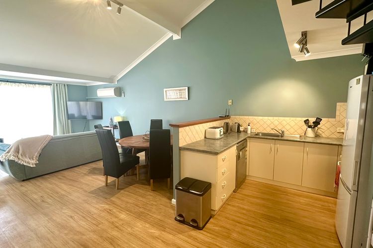 Cape View Beach Resort – Endless Summer