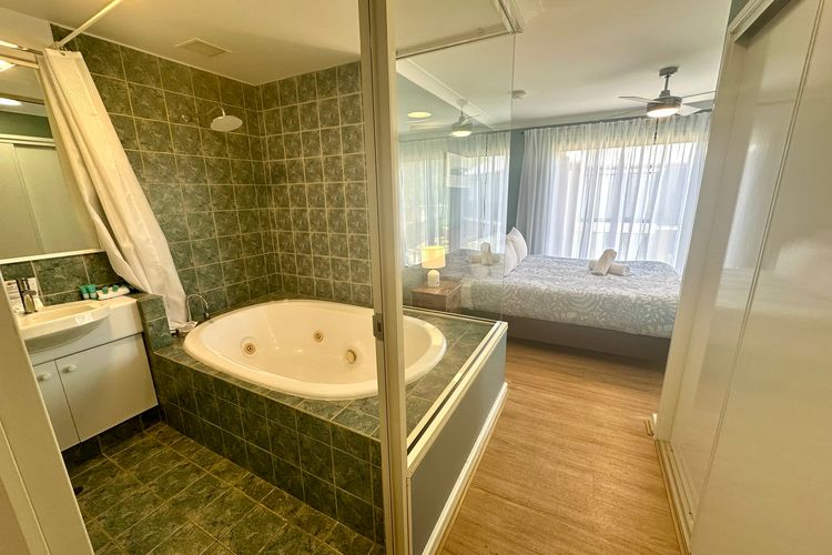 Cape View Beach Resort – Endless Summer