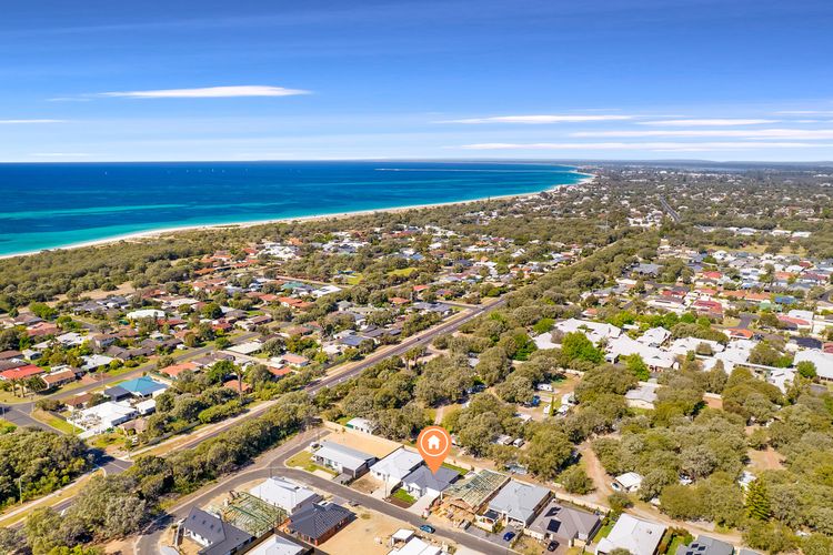 Busselton Beach Vibes