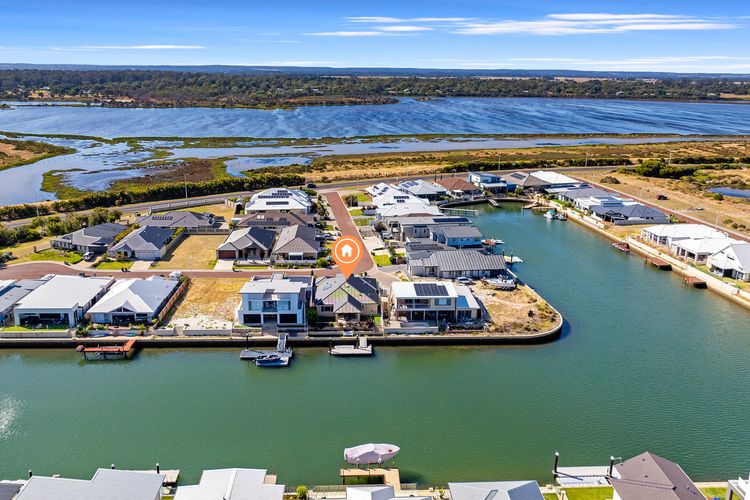 Windward Marina Retreat