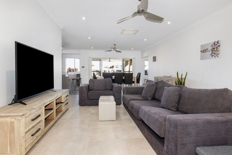 Windward Marina Retreat