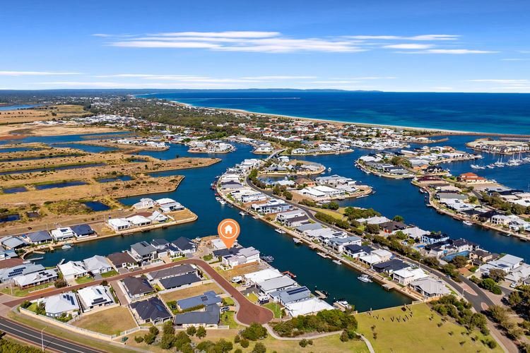 Windward Marina Retreat