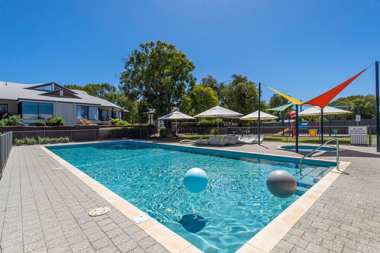Escape to 39  @ Cape View