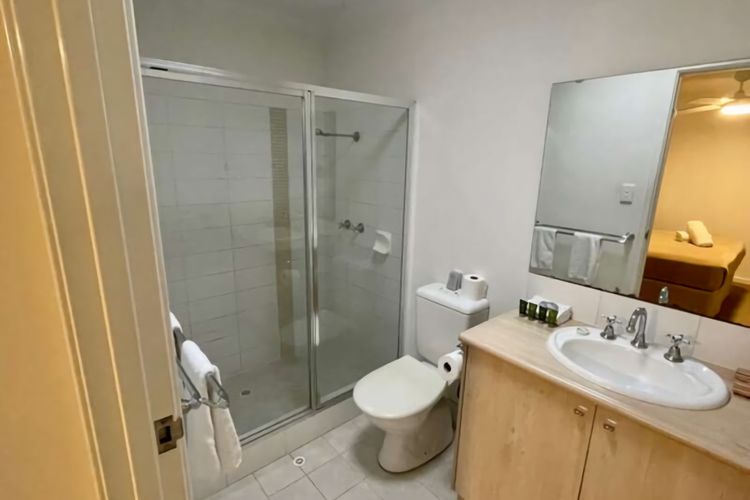Escape to 39  @ Cape View