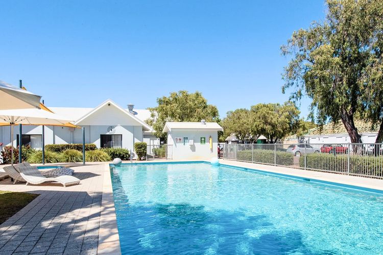 Escape to 39  @ Cape View